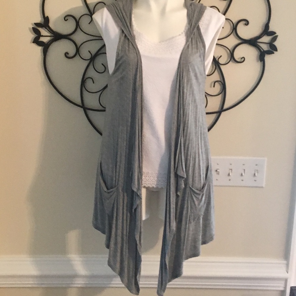 Banana republic sleeveless Hoodie size medium